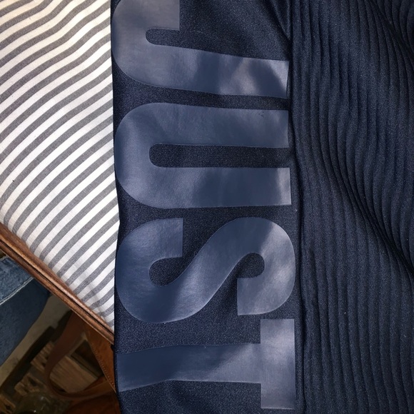 Nike Dry Fit Long Sleeve Ribbed Pull Over - Picture 5 of 5